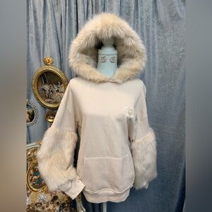 Cream Faux Fur Trim Hoodie with Gucci patch